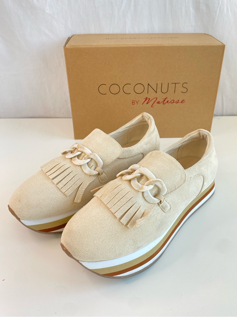 Coconuts by Matisse Bess Beige Ivory Suede Platform Loafers Sneakers Shoes Sz 9